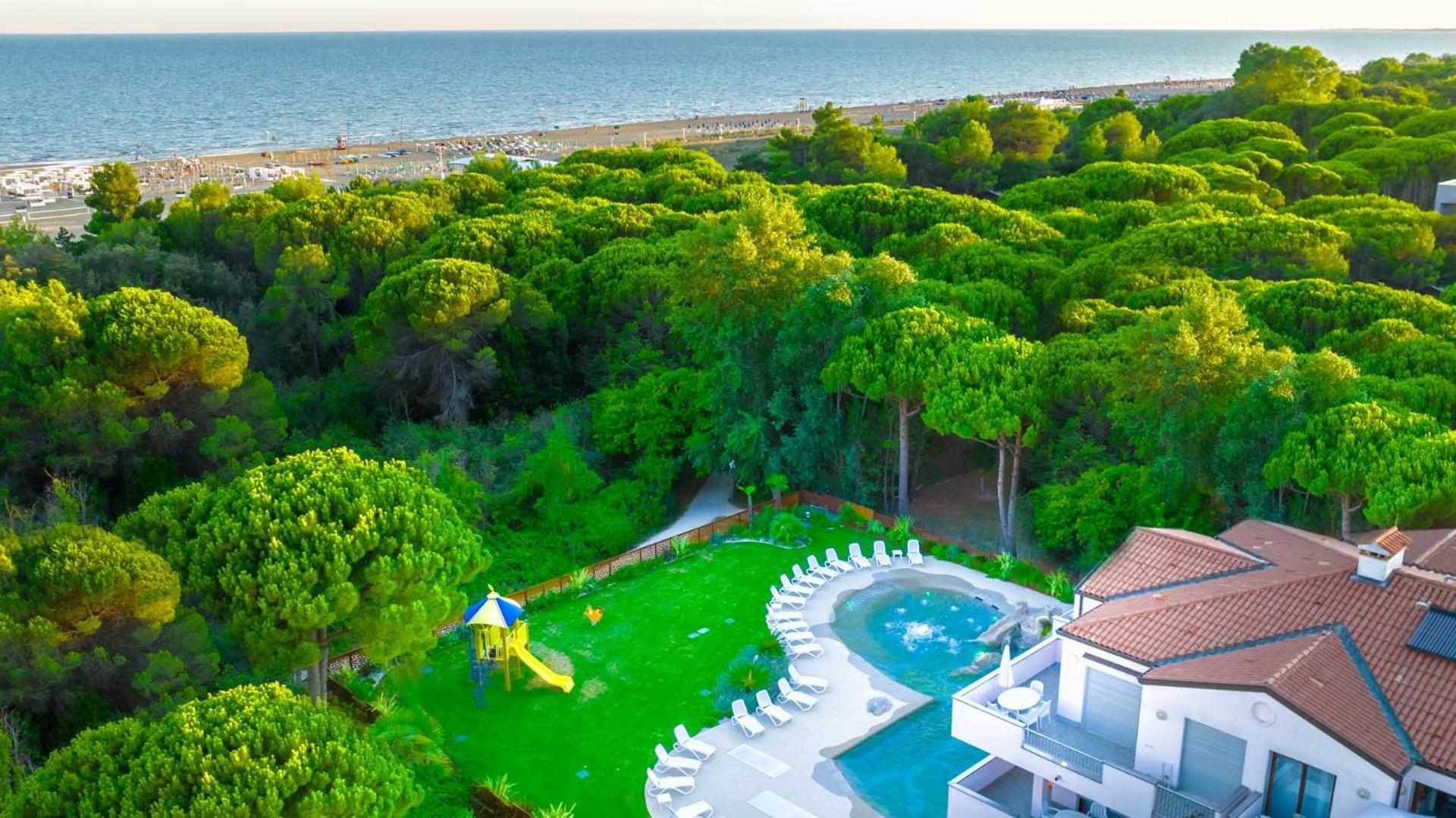 Costa Rica Bibione Eco Resort Luaran gambar